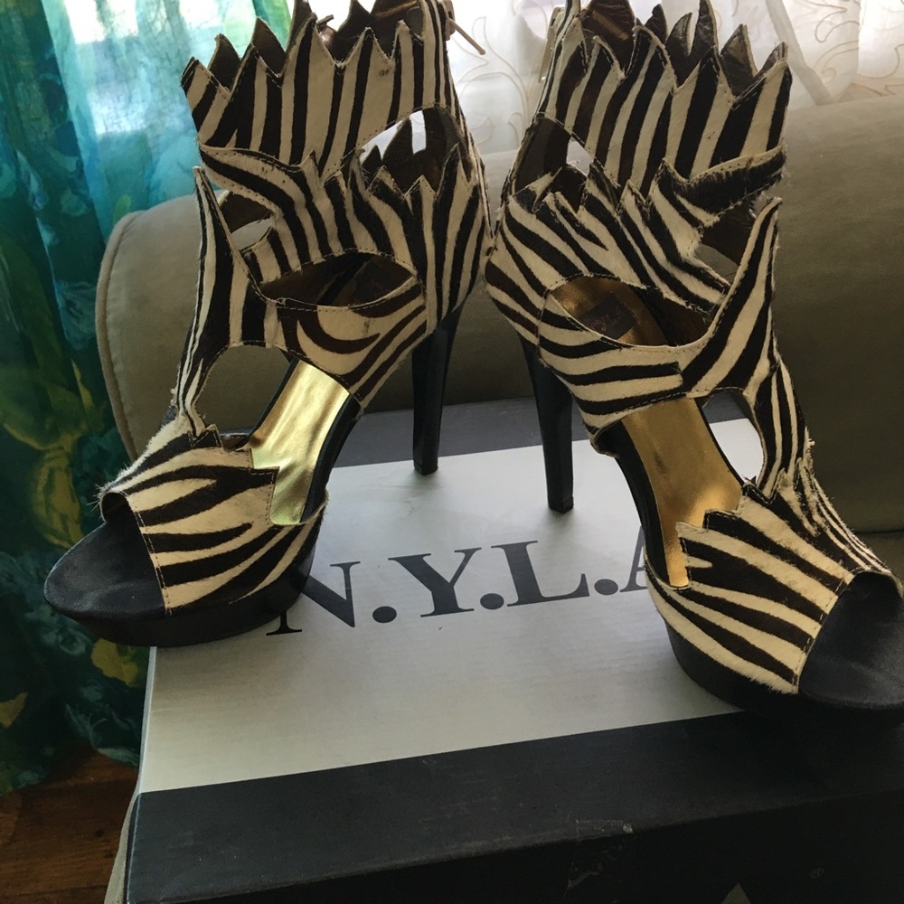 Sandal